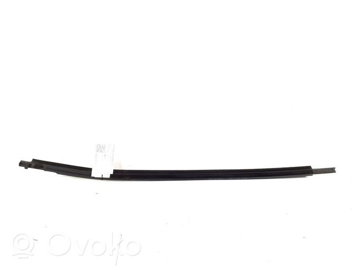 Toyota Auris 150 Aizmugurē durvju dekoratīvā apdare (moldings) 75740-02121