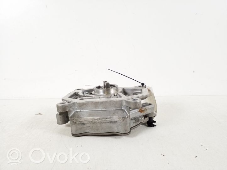 Mercedes-Benz C W205 Vacuum pump A2701800901