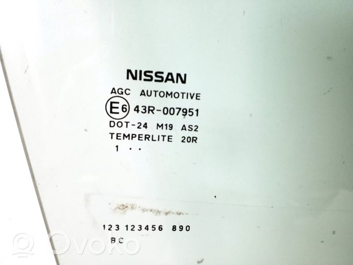 Nissan Juke I F15 Etuoven ikkunalasi, neliovinen malli 803001KK0A