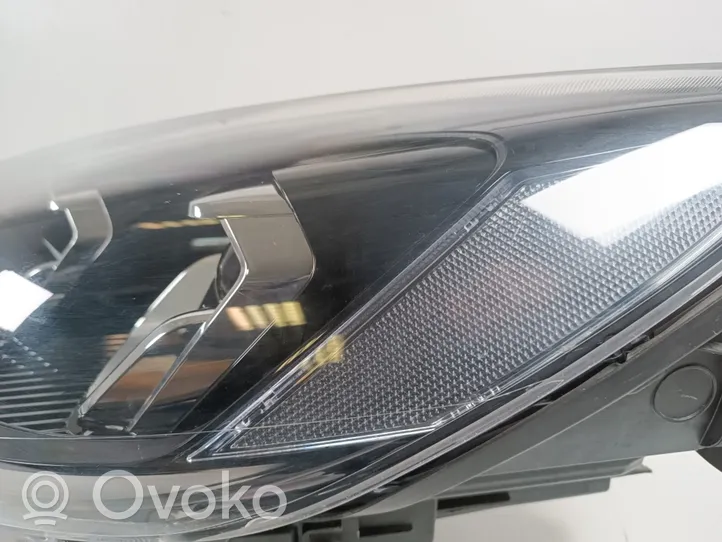 Ford Kuga III Lampa przednia 