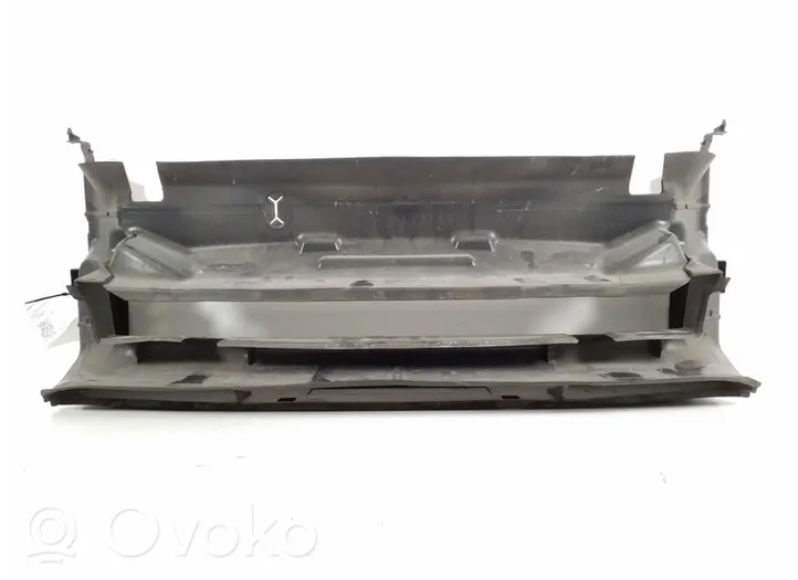 BMW 4 F32 F33 Prowadnica powietrza intercoolera 51747290609