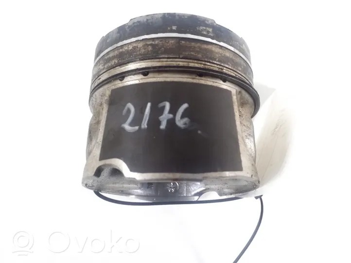 Toyota Corolla Verso AR10 Piston avec bielle 131010R020