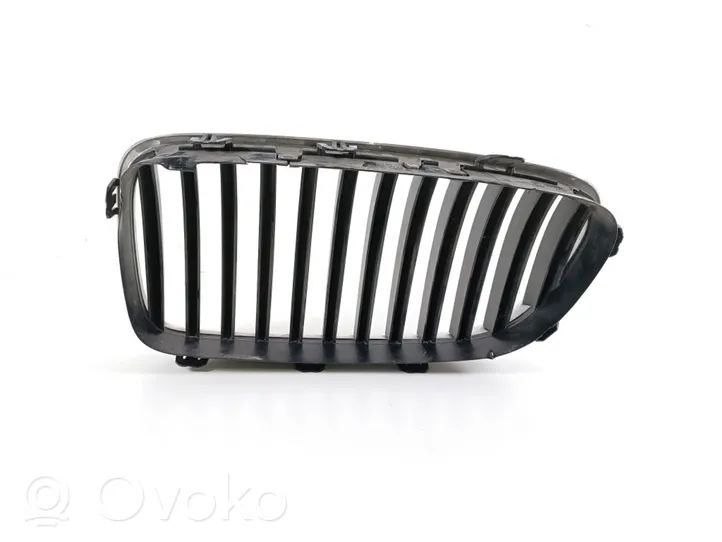 BMW 5 F10 F11 Grille de calandre avant 51137200728