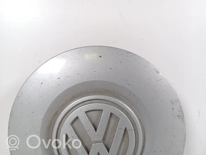 Volkswagen PASSAT B4 Gamyklinis rato centrinės skylės dangtelis (-iai) 3A0601149B