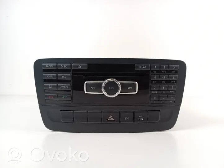 Mercedes-Benz B W246 W242 Radio / CD/DVD atskaņotājs / navigācija A2469000807