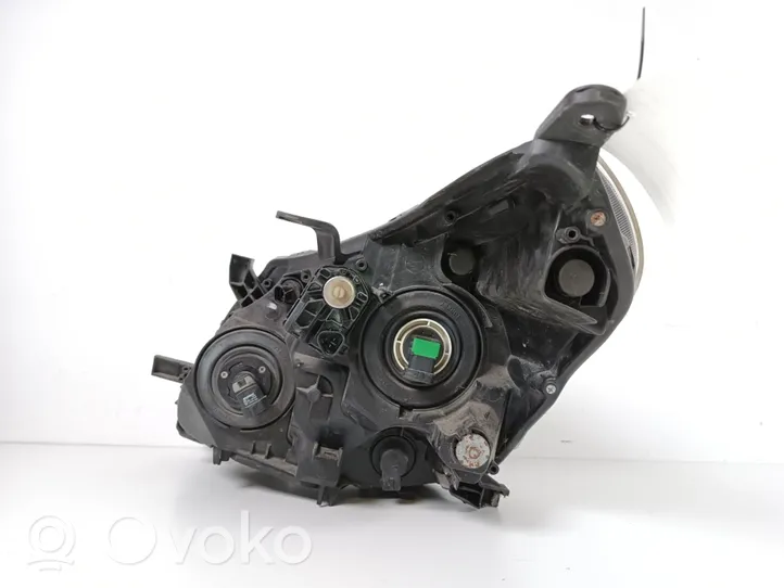 Toyota Verso Faro/fanale 81110-0F090