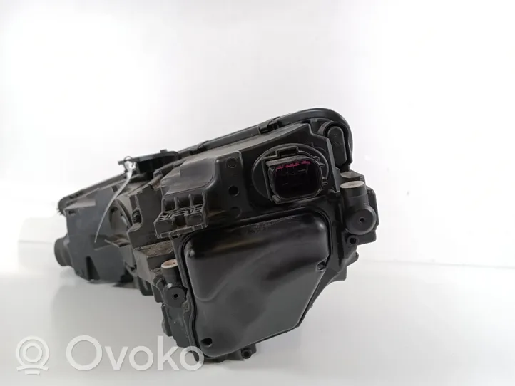 Audi A4 S4 B9 Передняя фара 8W0941012