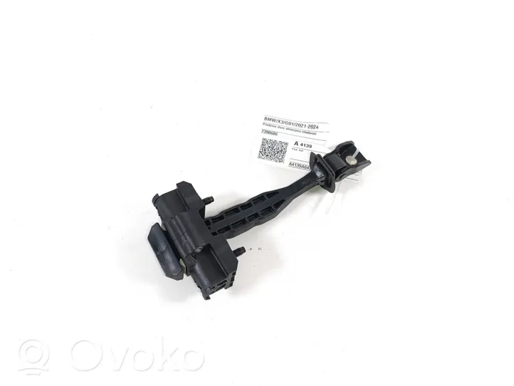 BMW X3 G01 Cerniera finecorsa della portiera anteriore 7390686