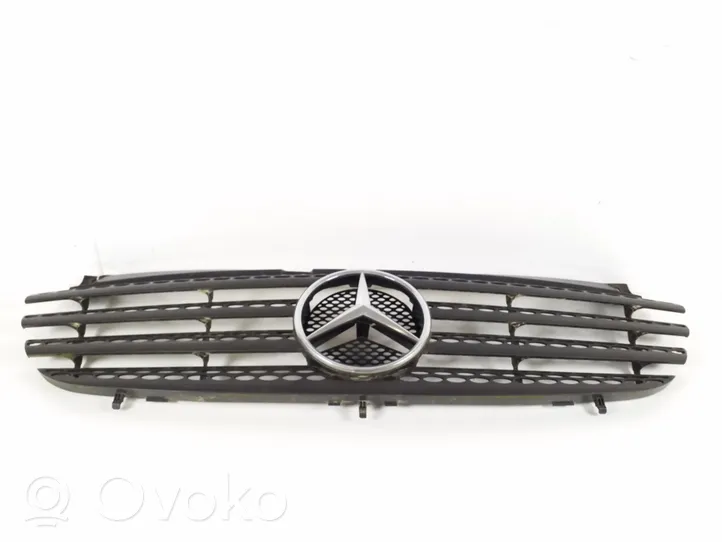 Mercedes-Benz Vito Viano W639 Front grill A6398800185