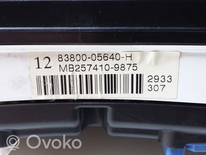 Toyota Avensis T250 Compteur de vitesse tableau de bord 8380005640H