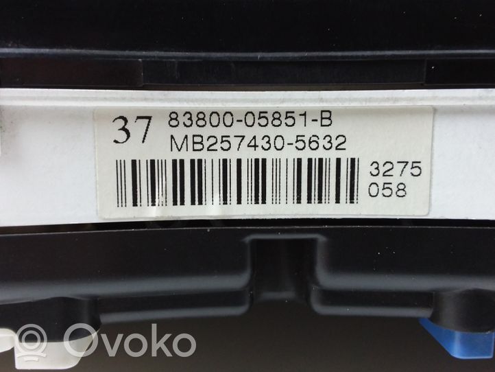 Toyota Avensis T250 Spidometras (prietaisų skydelis) 8380005851B