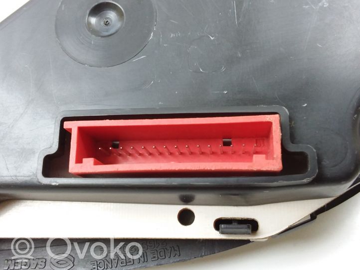 Renault Kangoo I Compteur de vitesse tableau de bord P8200251364