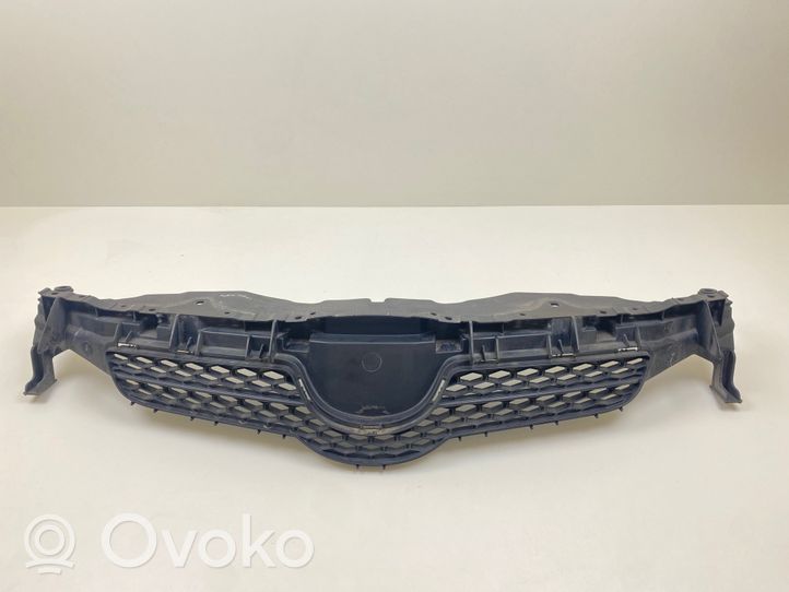 Toyota Auris 150 Grille calandre supérieure de pare-chocs avant 5311102390