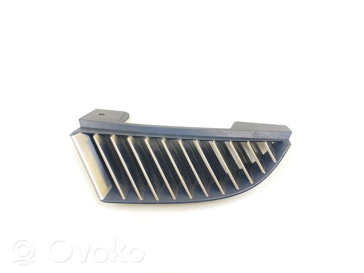 Mitsubishi Colt Grille inférieure de pare-chocs avant MN127773