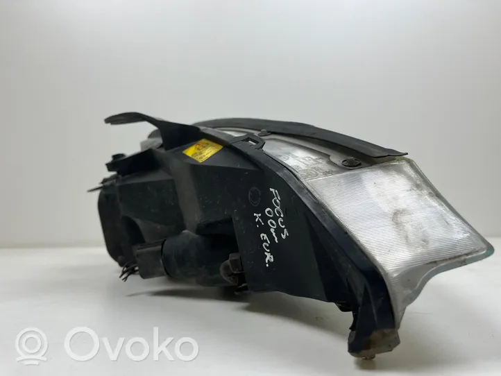 Ford Focus Phare frontale XS4X13006