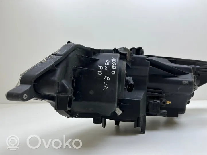 Honda Accord Lampa przednia P7265