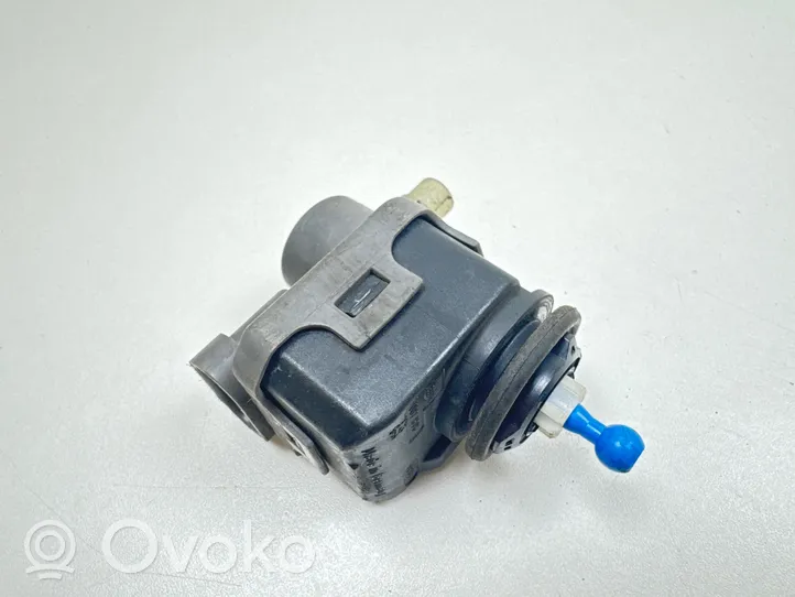 Nissan Qashqai Moteur de réglage du niveau des phares 00787843