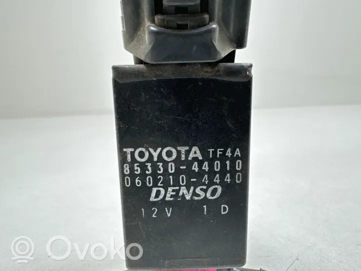 Toyota Corolla Verso E121 Tuulilasi tuulilasinpesimen pumppu 8533044010