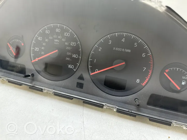 Volvo V70 Speedometer (instrument cluster) 9459821