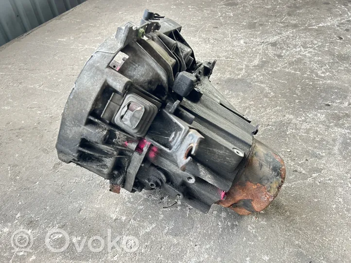 Renault Scenic I Manual 5 speed gearbox 7700600037