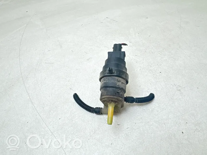 Opel Astra H Windscreen/windshield washer pump 