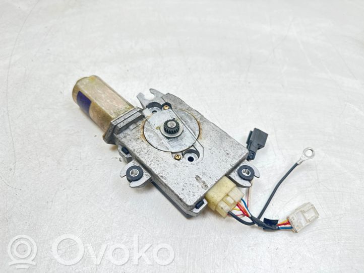0178000A Nissan XTrail T30 Sunroof motor/actuator, 21.00 € RRR