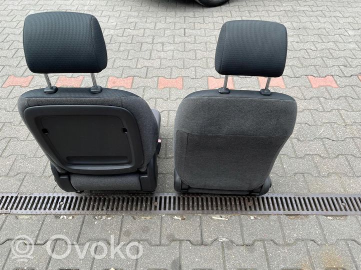 Nissan NV200 Priekinė vairuotojo sėdynė 