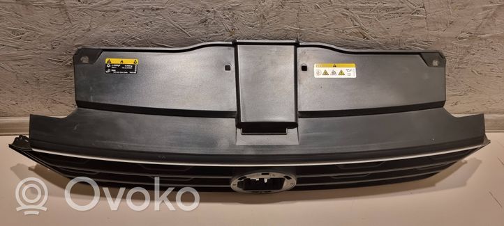 Volkswagen T-Roc Maskownica / Grill / Atrapa górna chłodnicy 2GA853651R