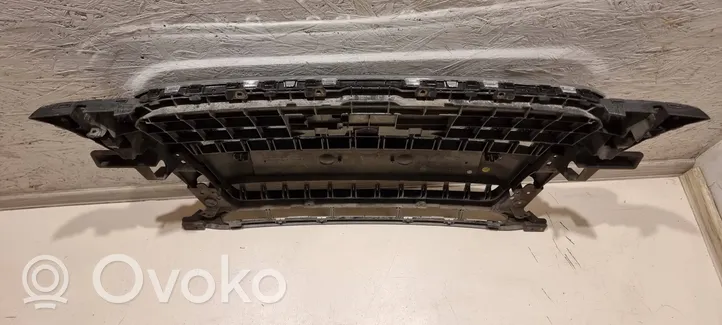 Audi Q5 SQ5 Maskownica / Grill / Atrapa górna chłodnicy 8R0853651AB