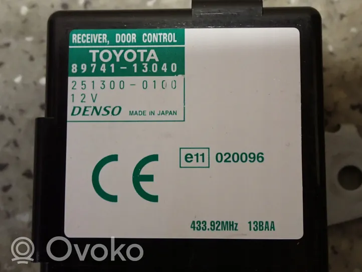Toyota Corolla Verso E121 Moottorinohjausyksikön sarja ja lukkosarja 