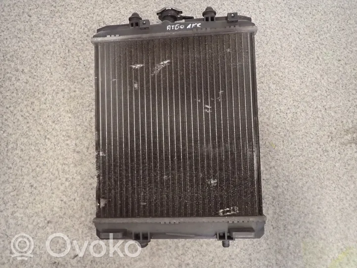Toyota Aygo AB10 Радиатор охлаждающей жидкости 