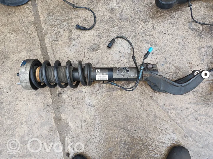 BMW X6 F16 Front shock absorber with coil spring 6875084