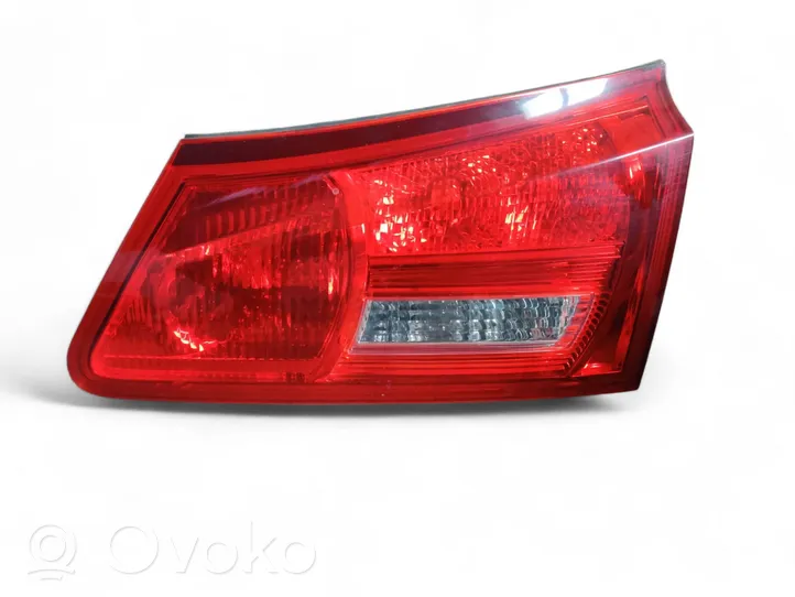 Lexus IS 220D-250-350 Lampy tylnej klapy bagażnika 