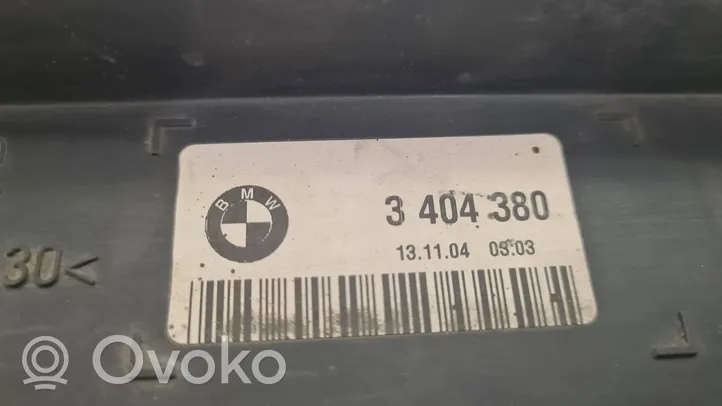 BMW X3 E83 Pannello laterale di supporto del radiatore 3404380