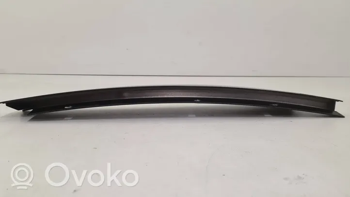 BMW 5 E60 E61 Moulures des vitres de la porte arrière 7033812