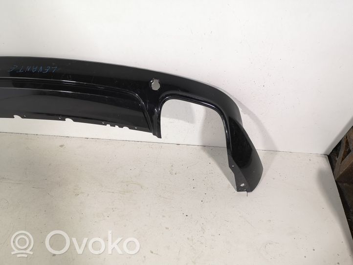 Maserati Levante Rivestimento della parte inferiore del paraurti posteriore 06701481540