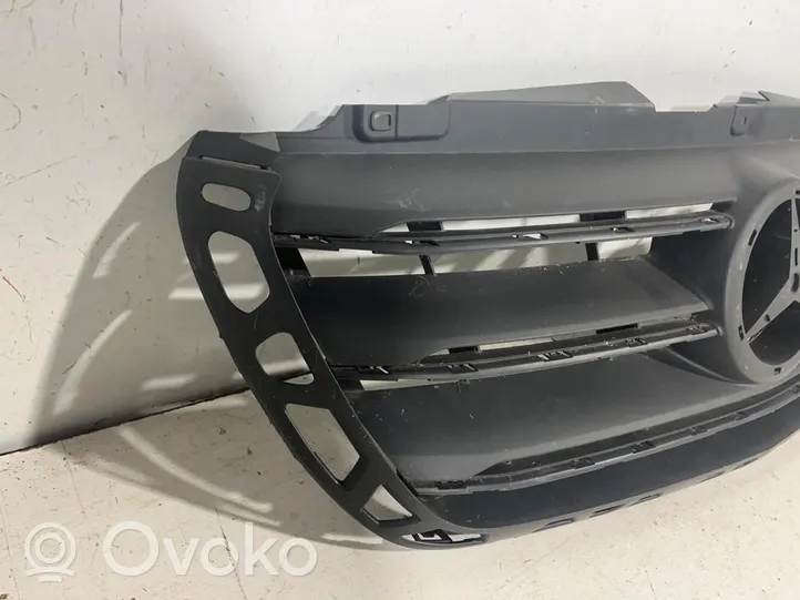 Mercedes-Benz Sprinter W907 W910 Kühlergrill A9108852700