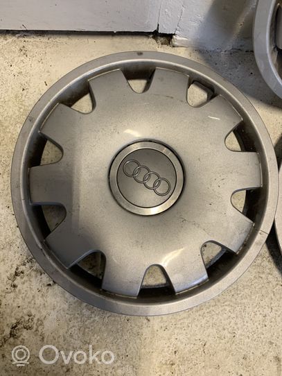 Audi A4 S4 B7 8E 8H Originalus R 16 rato gaubtas (-ai) 4B0601147C