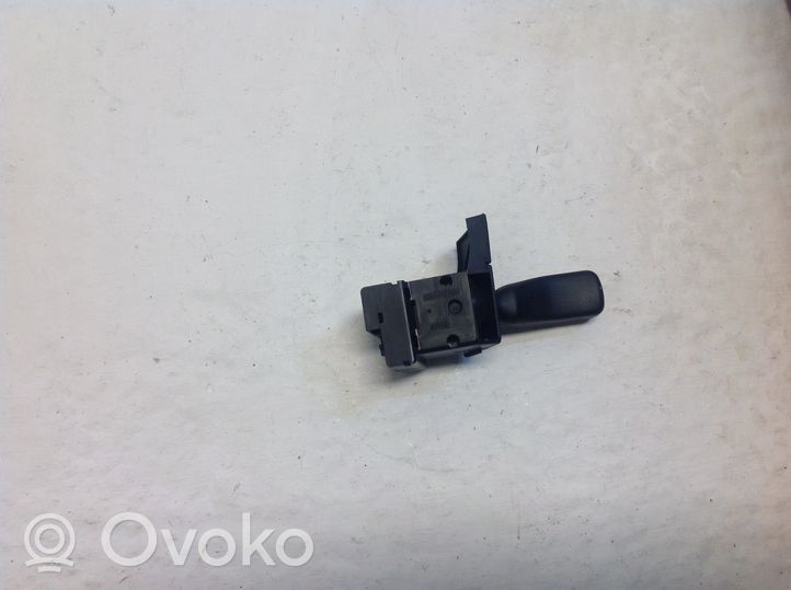 BMW 5 E39 Vairo padėties valdymo rankenėlė 8373901