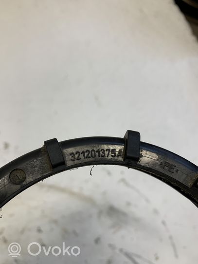 Volkswagen PASSAT B5.5 Anello/dado di bloccaggio della vite della pompa del carburante nel serbatoio 321201375A