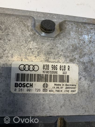 Audi A4 S4 B5 8D Moottorin ohjainlaite/moduuli 038906018R