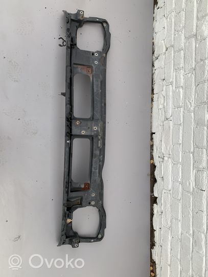 Opel Vivaro Viršutinė dalis radiatorių panelės (televizoriaus) 8200274224