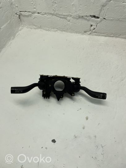 Volkswagen Touareg I Interruptor/palanca de limpiador de luz de giro 7L6953549D