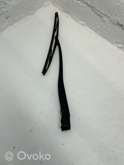 Opel Astra G Rear wiper blade arm 90559607