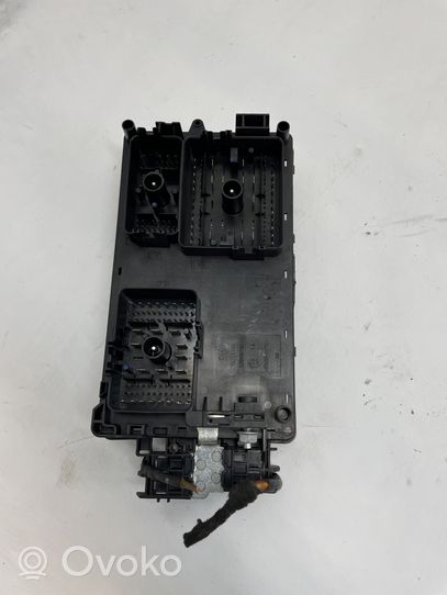 Opel Insignia A Module de fusibles 13255300