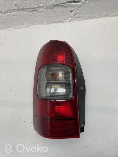 Opel Sintra Lampa tylna 10406611