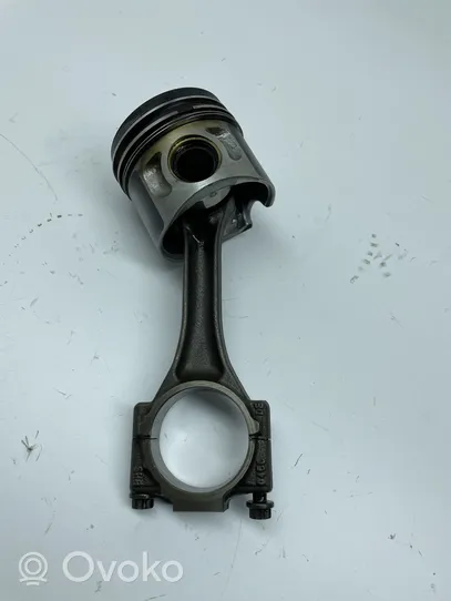 Volkswagen Sharan Piston with connecting rod 045C