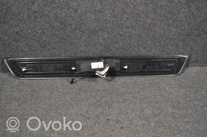 BMW 5 F10 F11 Etuoven kynnyksen suojalista 7337018