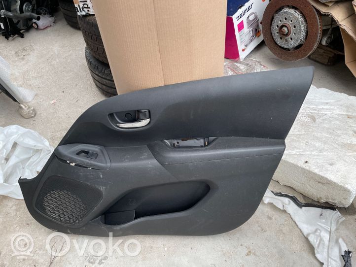 Citroen C1 Barra di rivestimento della portiera anteriore 