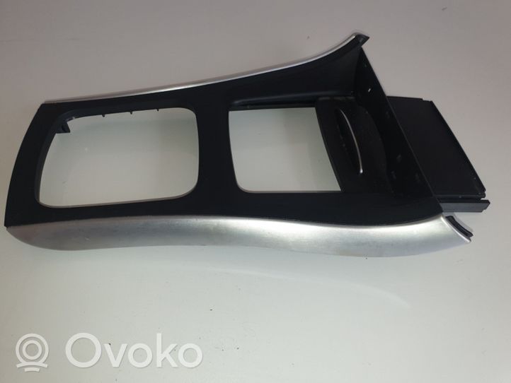 Mercedes-Benz B W245 Console centrale A16968039